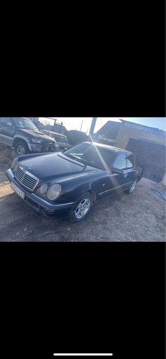 Продам Mercedes E230