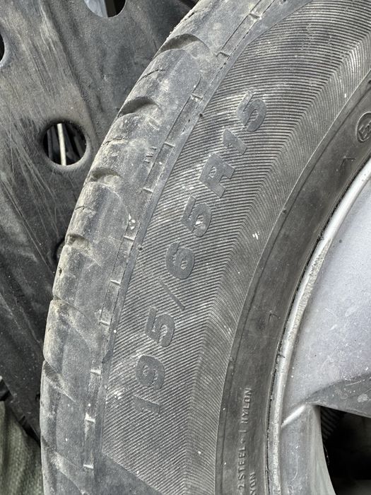 Продам 2 диска с резиной от Reno Sandero Stepway