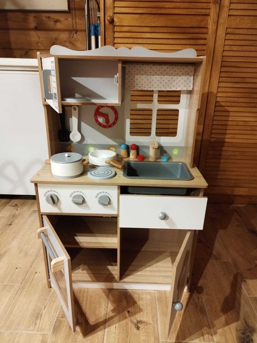 Детская кухня Dora