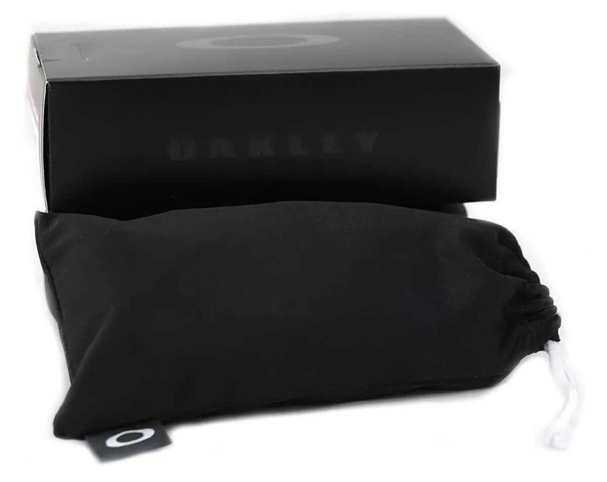 Oakley солнцезащитные очки. Оригинал.