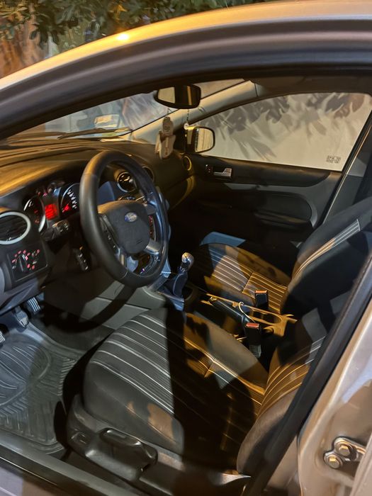 FORD Focus 2009 — imagine 5