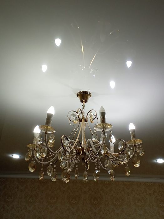 Продам люстру навесную