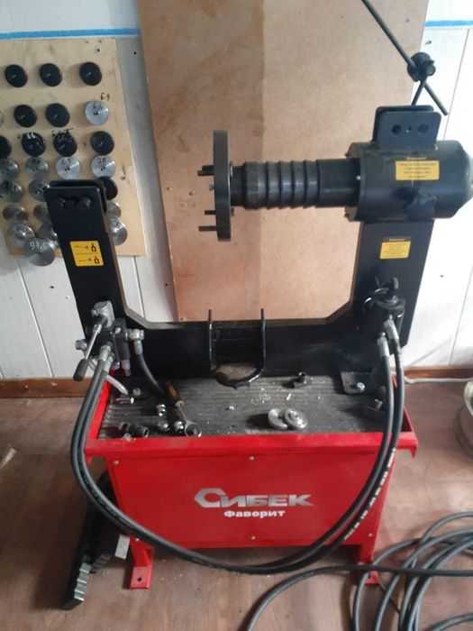 Правка легкосплавных дисков и стальных.