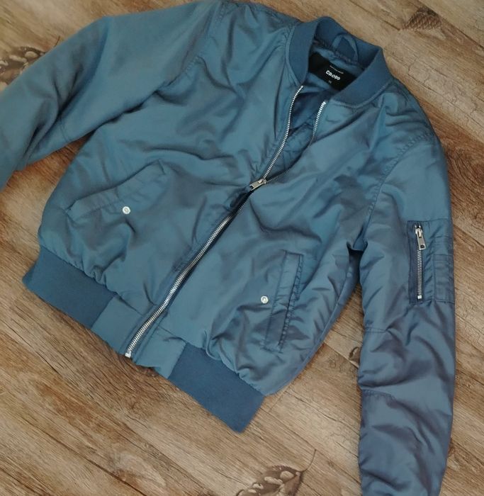 Geaca bomber cropp mărime xs