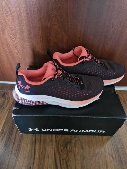 Дамски маратонки Under Armour HOVR Turbulence, черно и розово,номер 39