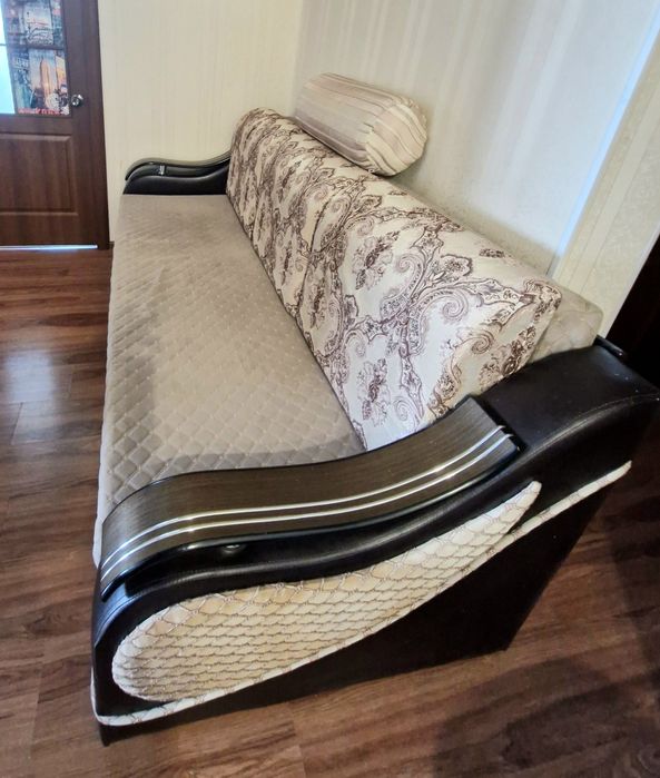 Диван раскладной 3-ка б/у