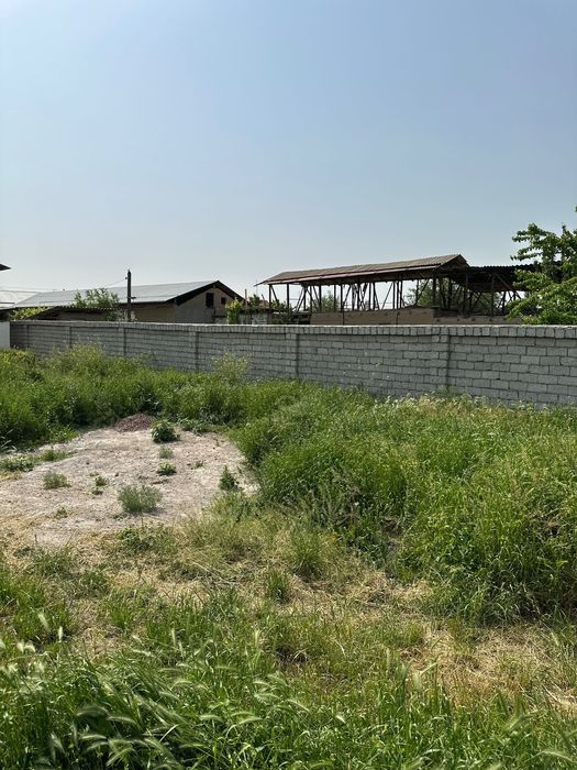 Ер сотилади 5,5 соток. Сотиги 8800$. Кибрай тумани Кипчок махаллисида