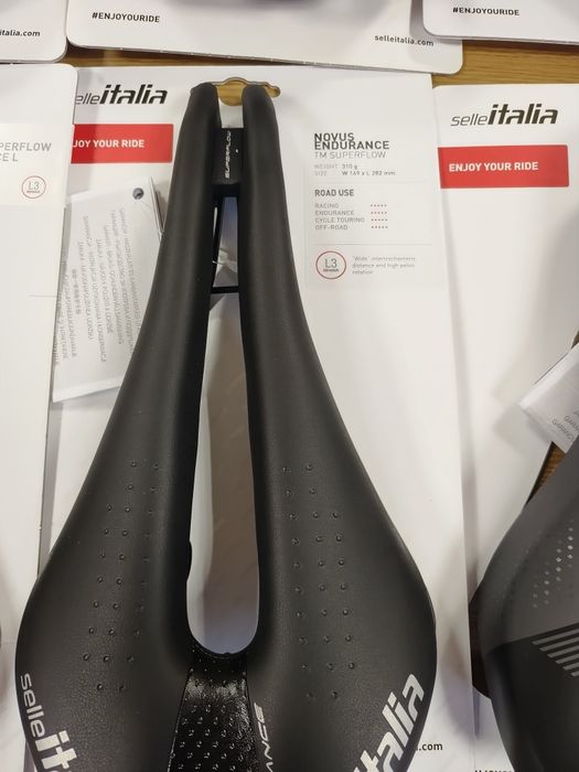 Седалки Селле Италия FLITE,NOVUS,SLR,X-BOW Магнезиеви,Титаниеви релси