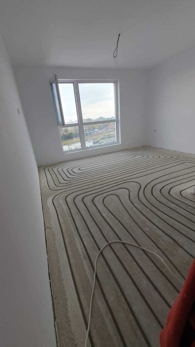 Incălzire în Pardoseală prin Canelare Şapă/Țeavă spartă,Slefuit beton