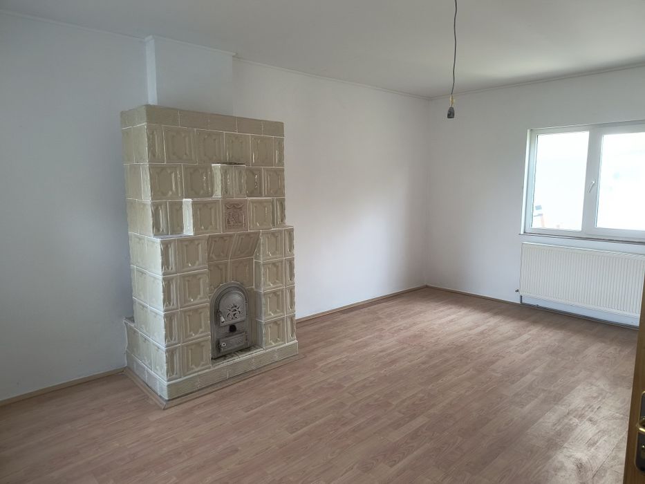 Casă cu grădină, 174mp, cărămidă+lemn, teren 480mp