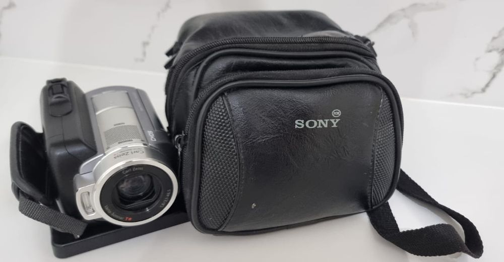 Продаётся видео камера hundicam sony 4.0 mega pixels