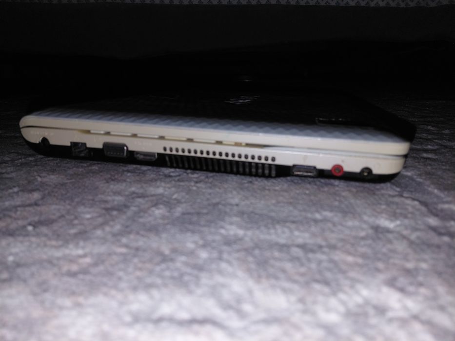 продаю Sony VAIO VPCEH2L1R