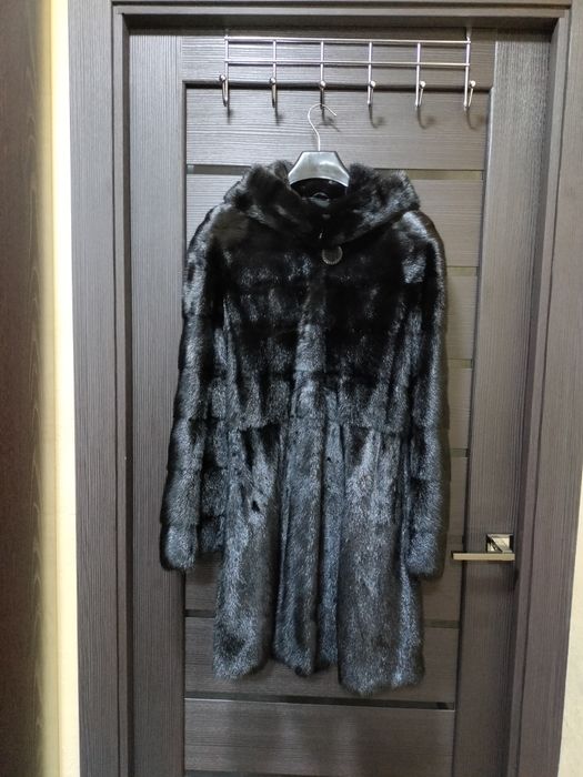 Продам норковую шубу