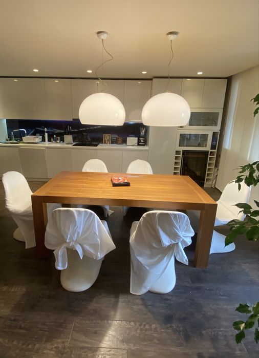 8 Дизайнерски Трапезни Столове (за претапициране)