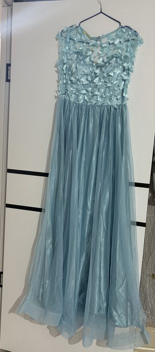 Продам платье голубого цвета