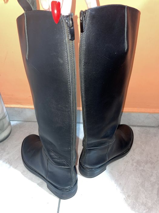 Дамски кожени ботушки