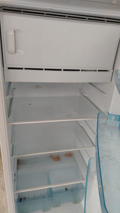 Холодильник сатылады