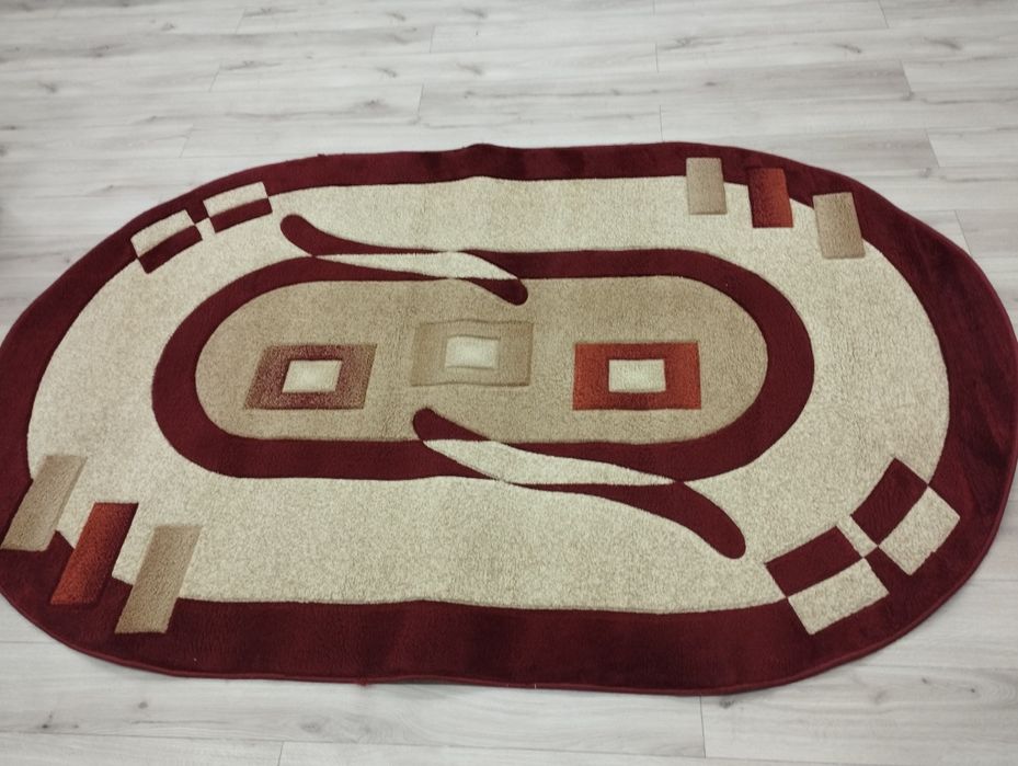 Ковёр шерстяной овальный