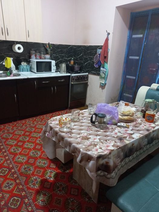 Сдам комнату девочкам  КВ на первом этаже