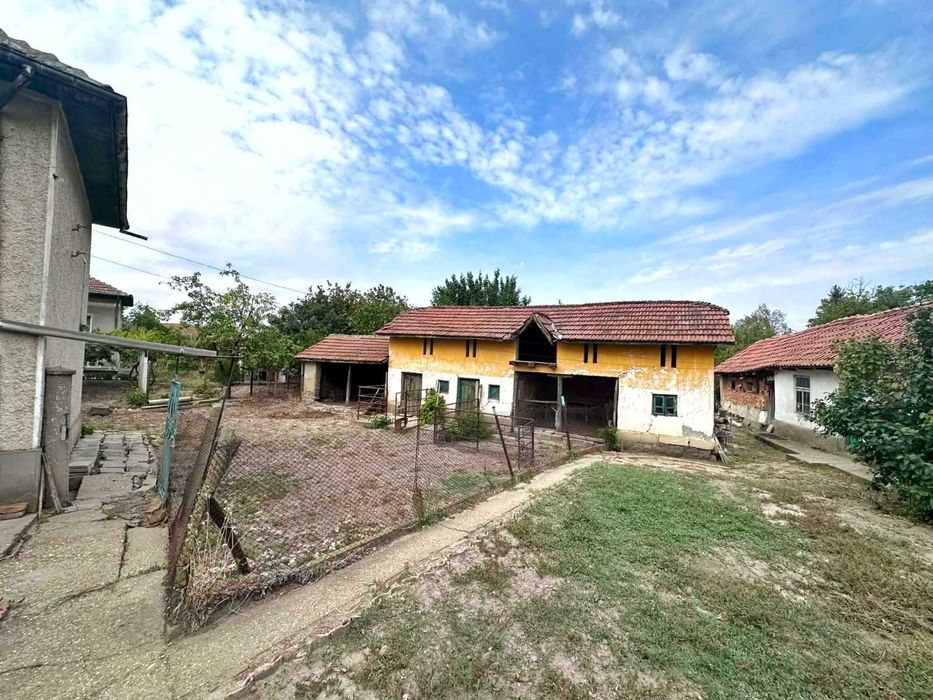 Продава се Къща в с. Деков, Област Плевен - 164 кв.м за 47 €/кв.м - Снимка #8