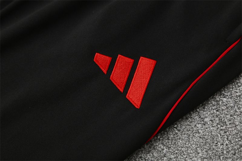 Спортен екип Адидас Манчестър Юнайтед