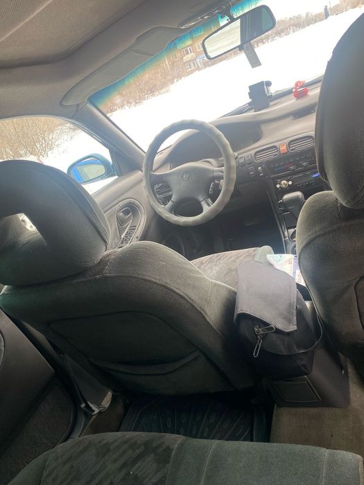 Продам Мазду кронос.