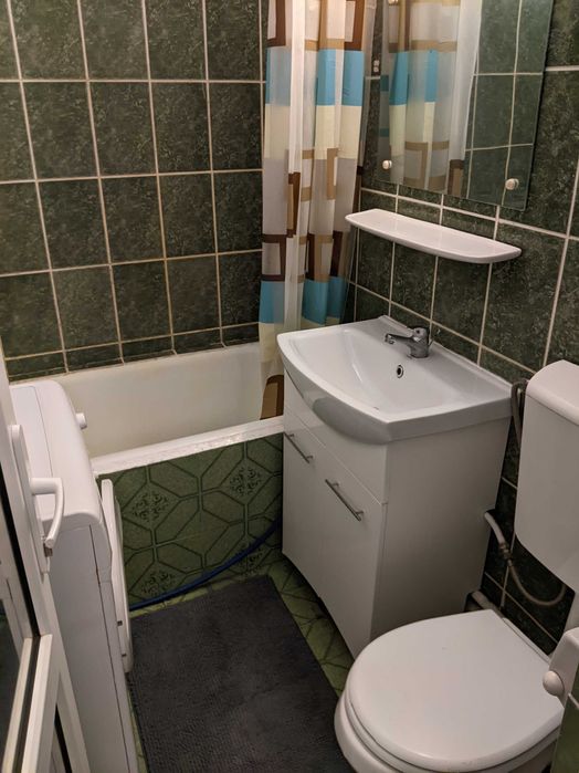 Apartament 1 cam, decomandat, etaj 2, vizavi de Carrefour Felicia