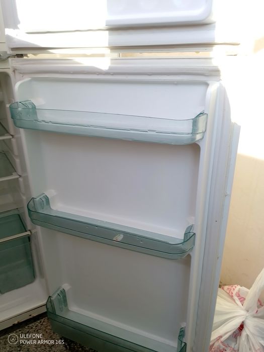 Хладилник NEO с горна камера