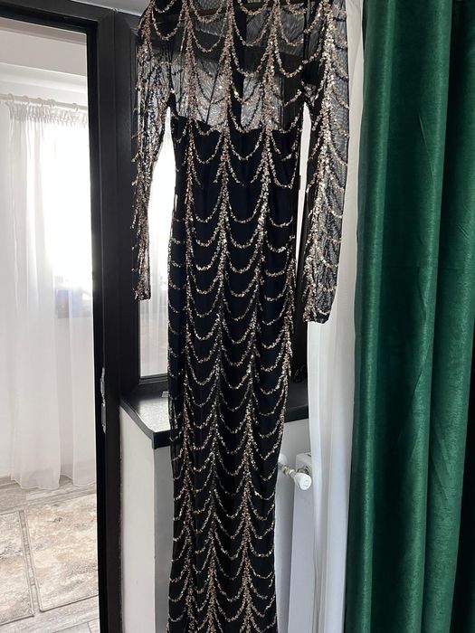 Vând rochie elegantă!