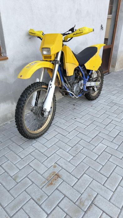 Suzuki dr250-ендуро