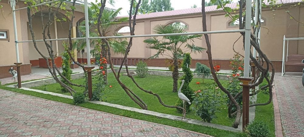 Садовник богбон.