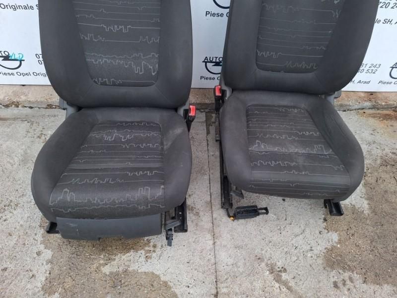 Scaune fata stanga dreapta material textil Opel Meriva B