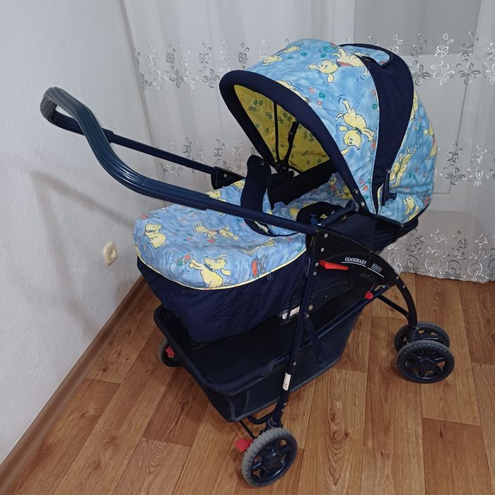 Коляска прогулочная