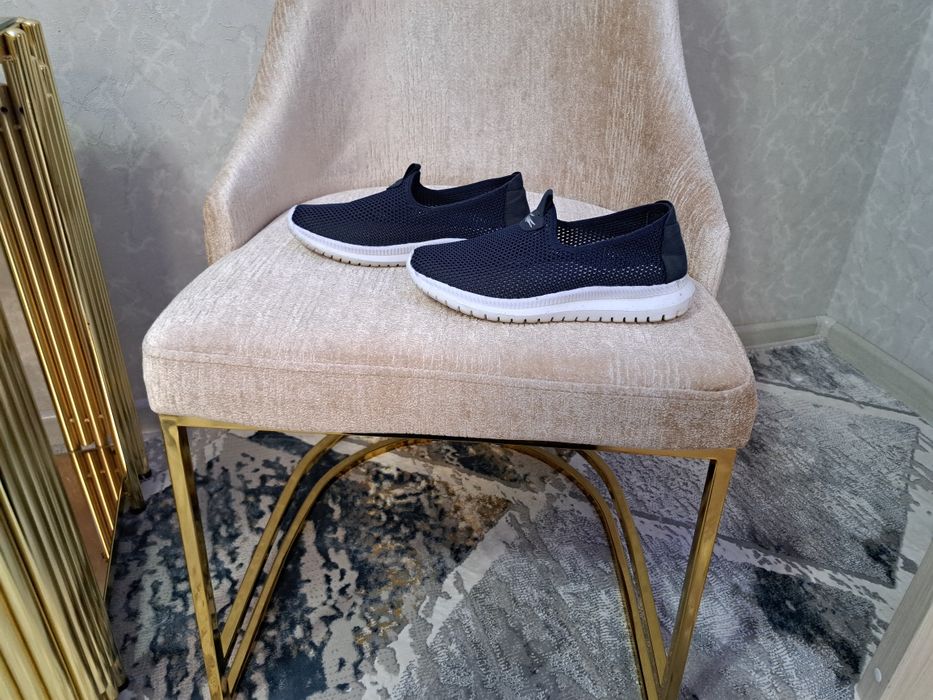 Летние кроссовки