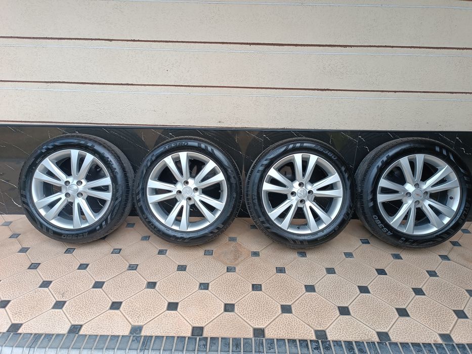 Kaptiva Stil Diska Balon 215 55 R17 Holati Yaxshi
