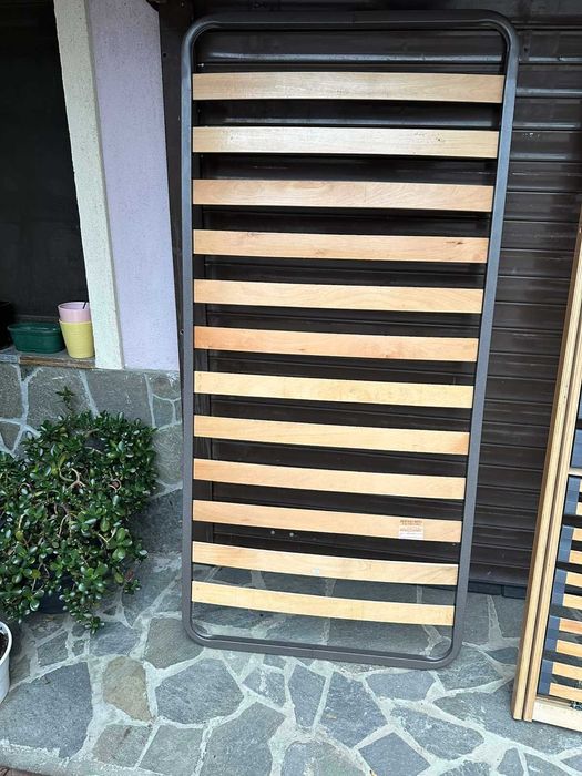 Под матрачни рамки и матраци