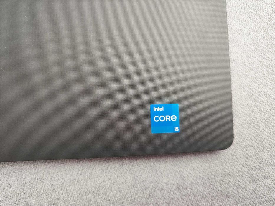 Лаптоп DELL VOSTRO 3510