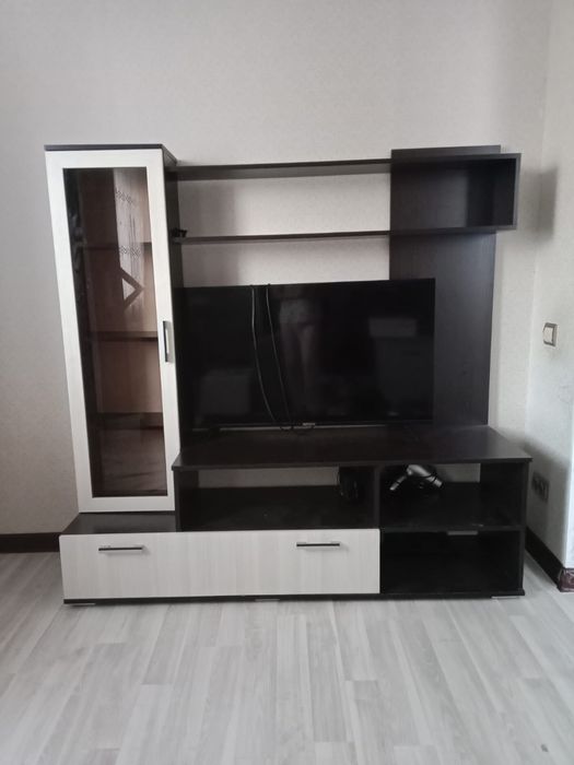 Шкаф для телевизора
