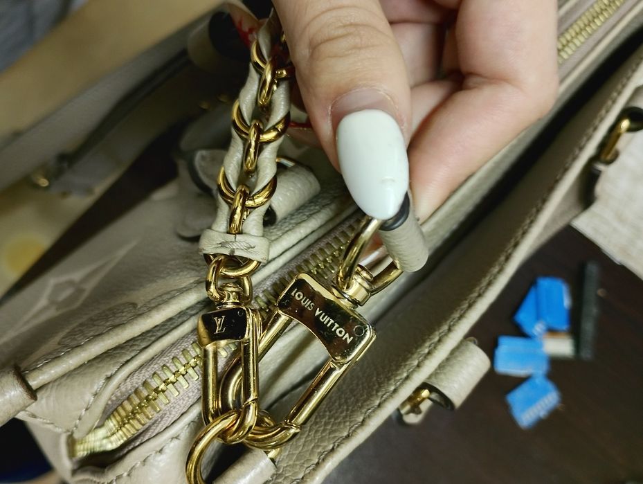 Оригинална чанта Louis Vuitton Petit Palais PM