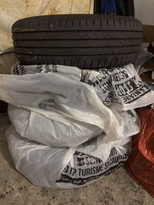 Cauciucuri Continental Duster 2025,noi,215-65-17.