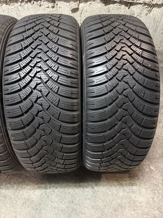 215/55/17 Falken 4бр дот21