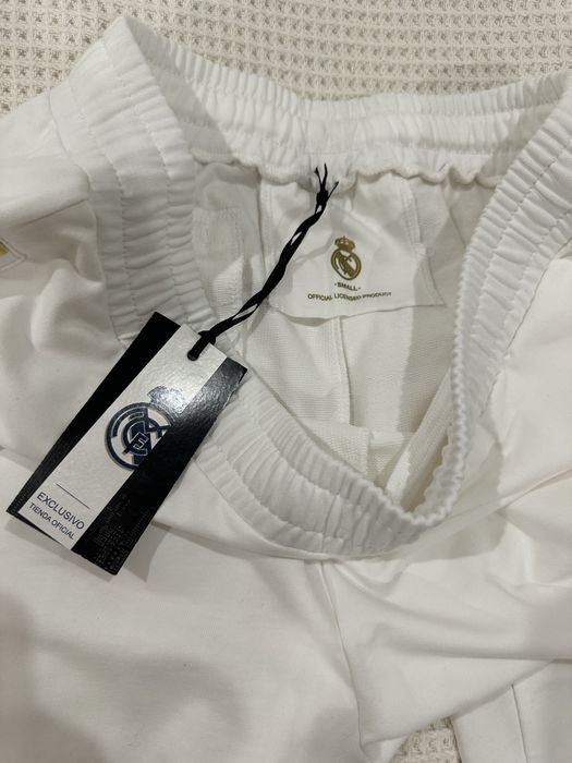 Нов дамски анцунг горнище и долнище на Реал Мадрид by Adiddas