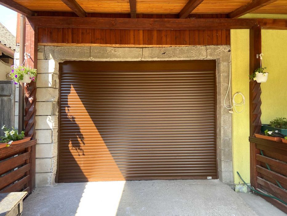 Uși de garaj tip rulou aluminiu – producător Marketroll