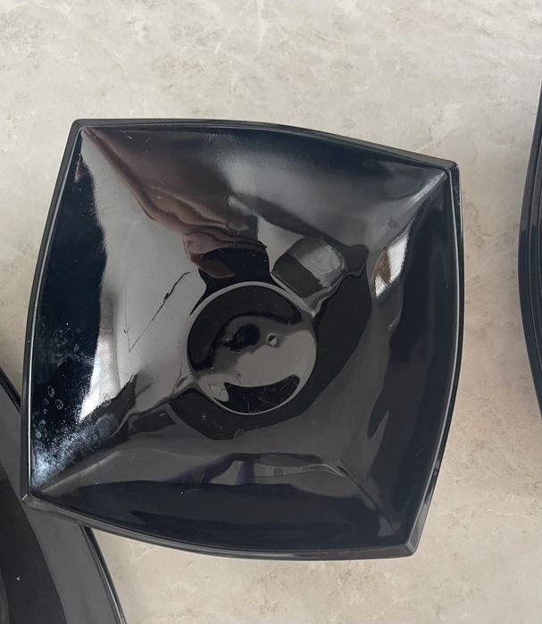 Продам набор тарелок на 6человек