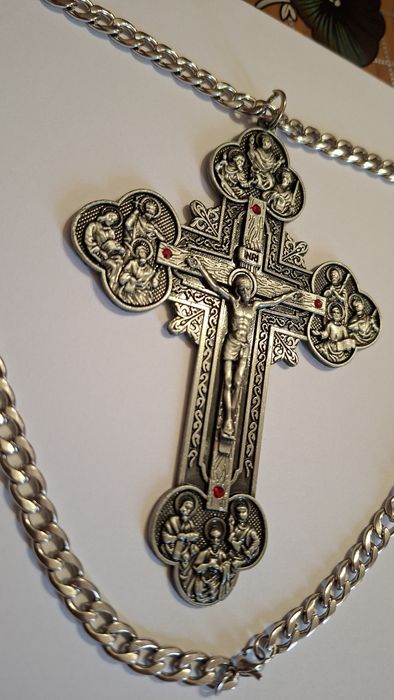 Cruce / crucifix mare cu lanț