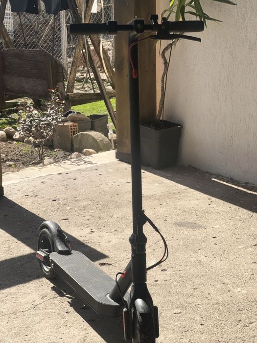 NEGOCIABIL Vand Trotinetă Electrică Xiaomi Mi Pro 2 – Stare Excelentă