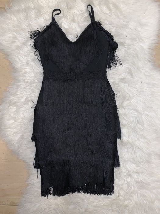 Rochie Franjuri rosie neagra eleganta conica scurta