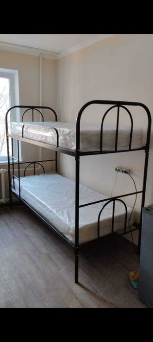 Металлическая кровать-надежная