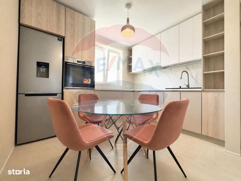 Apartament cu 3 camere de vânzare în zona Dacia