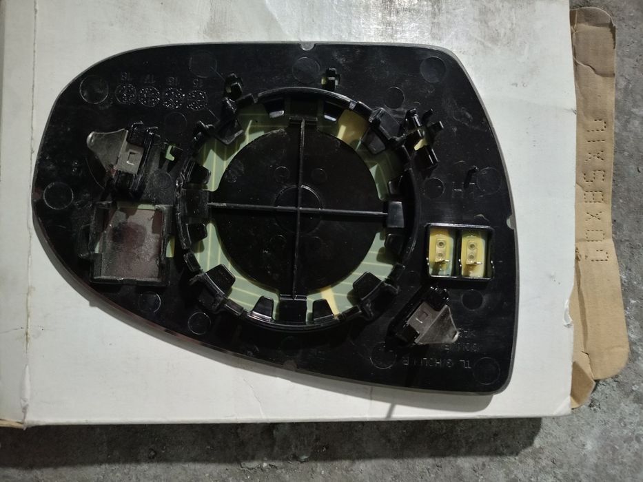 Продам зеркало Huinday Tucson